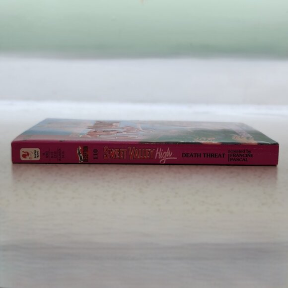 Sweet Valley High #110 Death Threat - Picture 4 of 5